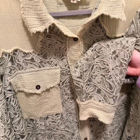 POL Lace Crochet Raw Hem Distressed Button Down Shirt Green Size S - Picture 6 of 14